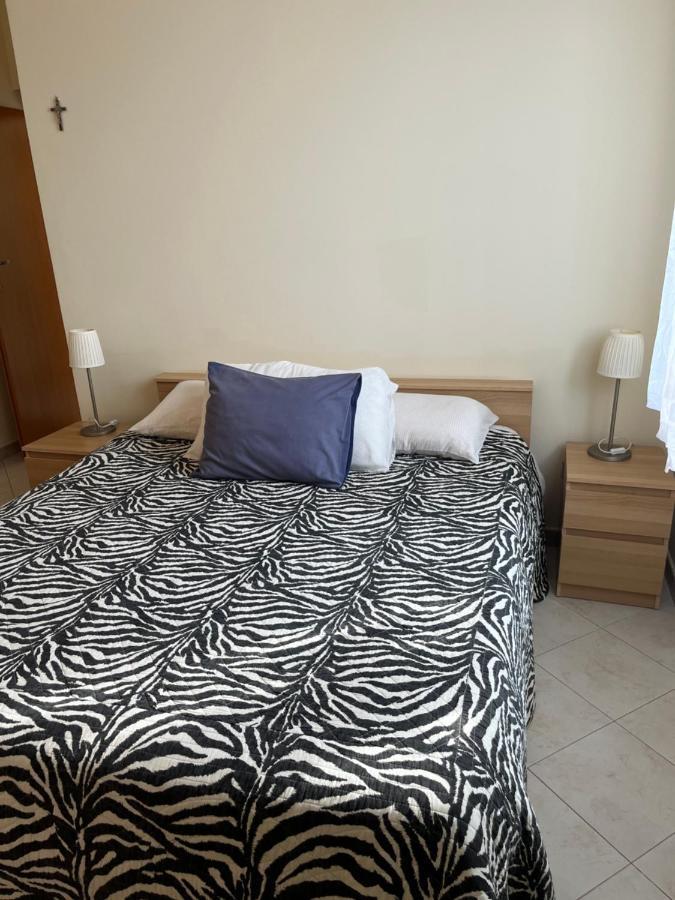 Bed And Breakfast Elisa Sonnino Kültér fotó